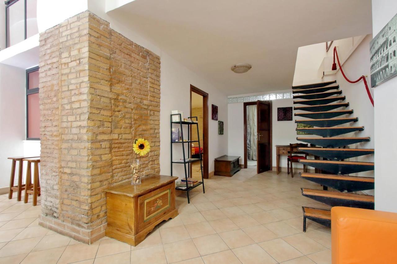 Lucky Holidays Rome Bagian luar foto